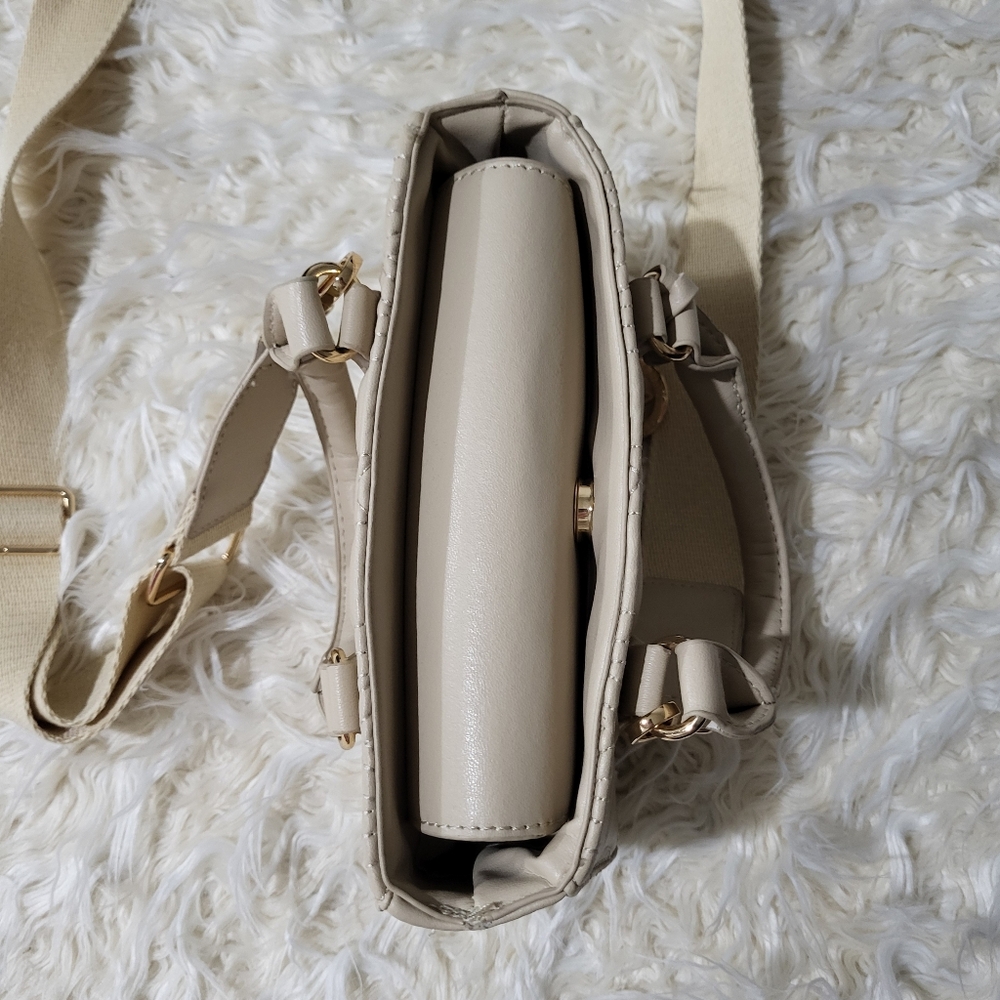 Valentino Orlandi Crossbody Purse Cream Color With Gold Hardware - Picture 9 of 14